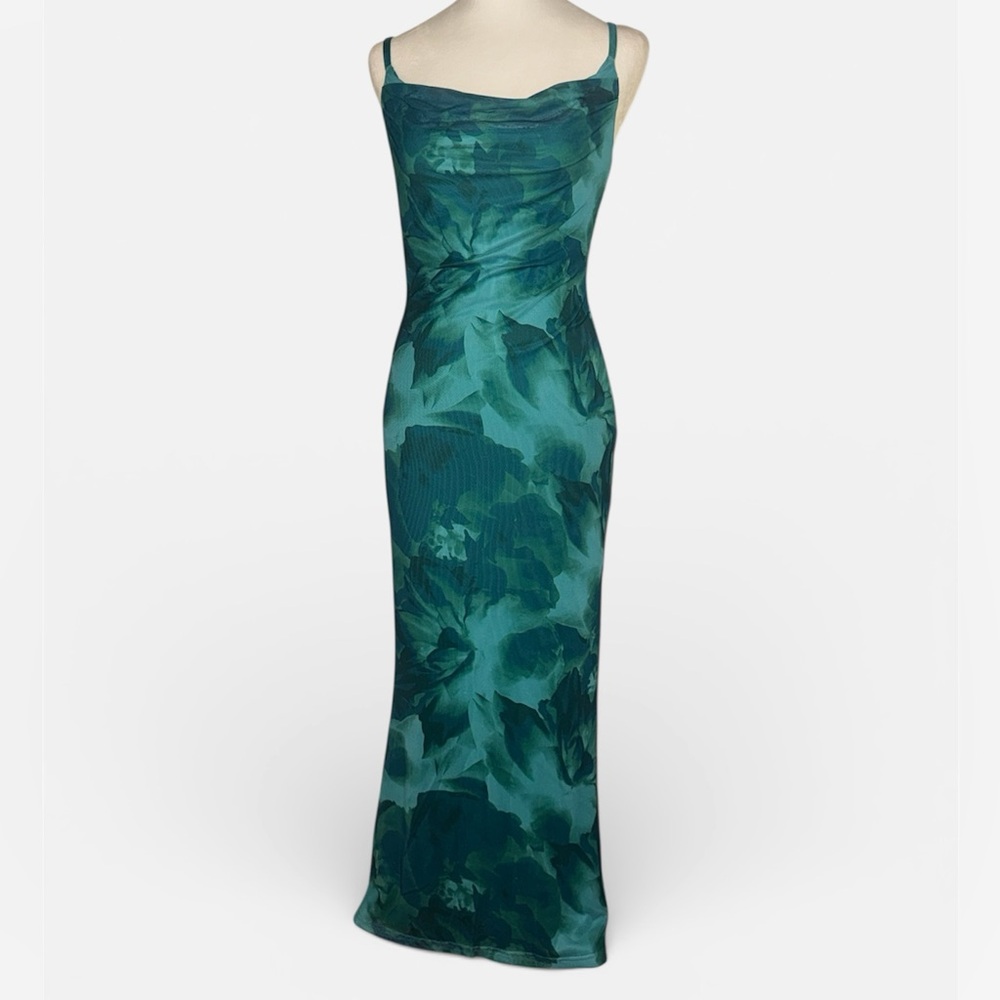 Elegant Teal Maxi Dress